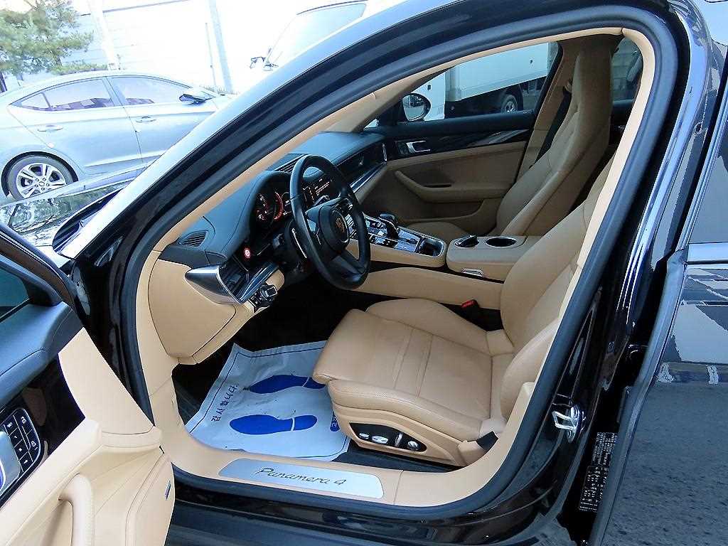 Porsche Panamera — photo 05