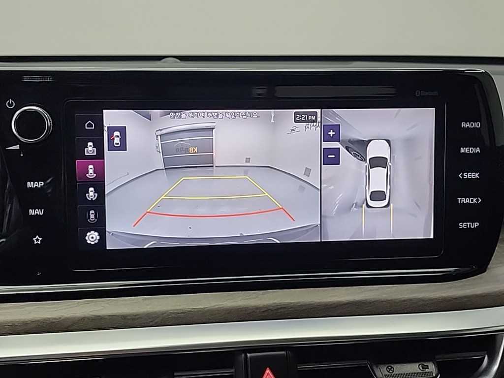Kia K5 — photo 17