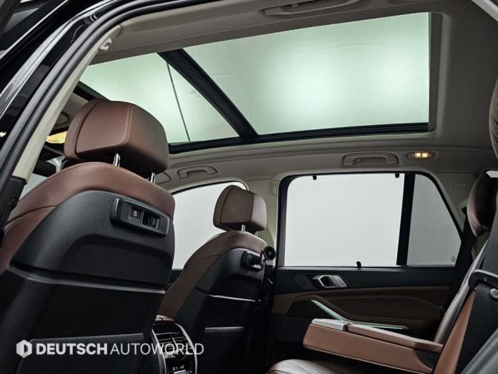 BMW X5 — photo 19