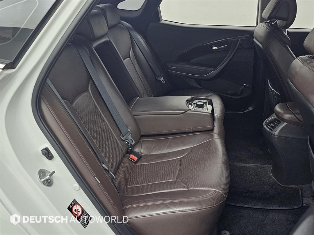 Hyundai Grandeur — photo 10