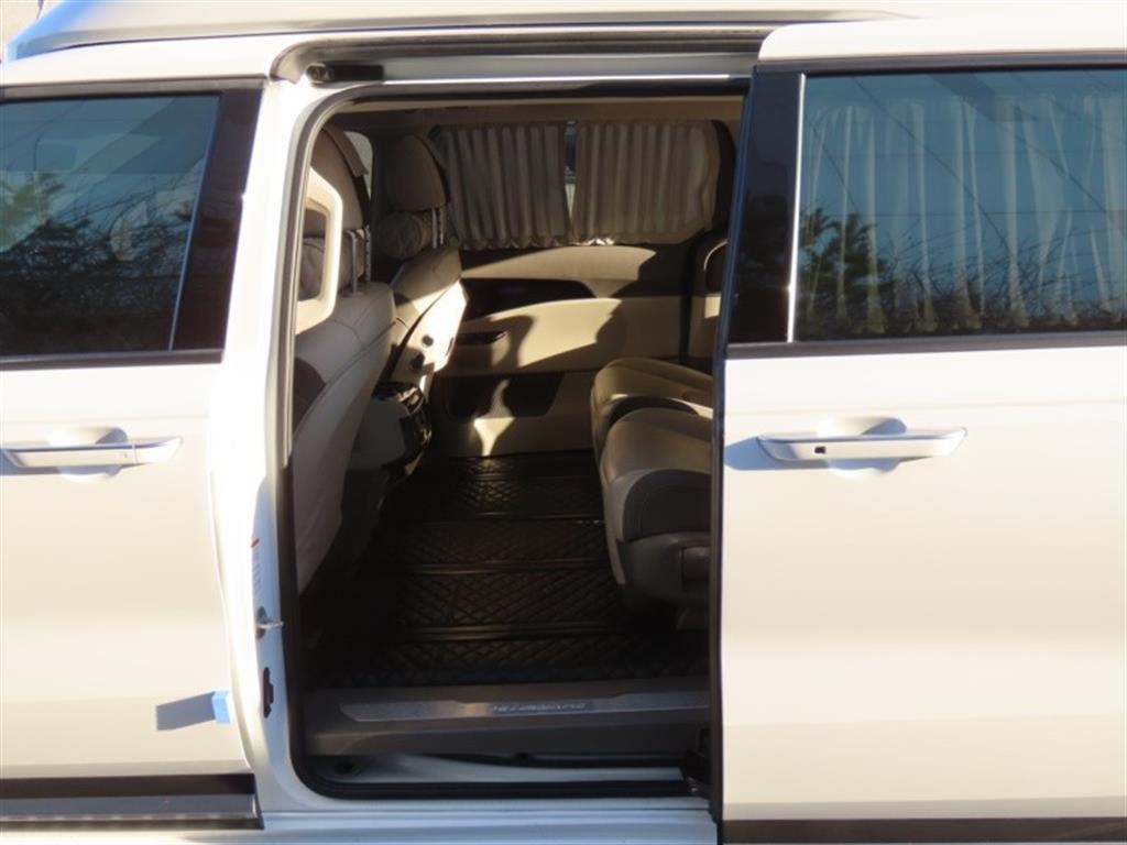 Kia Carnival — photo 14