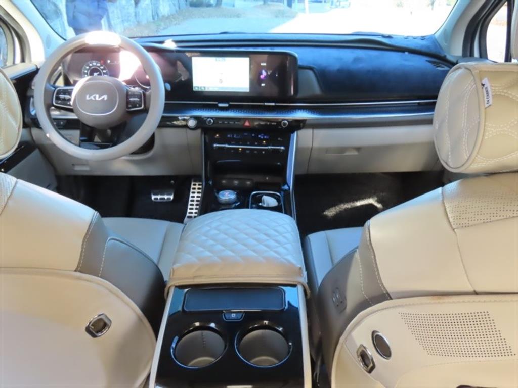 Kia Carnival — photo 15