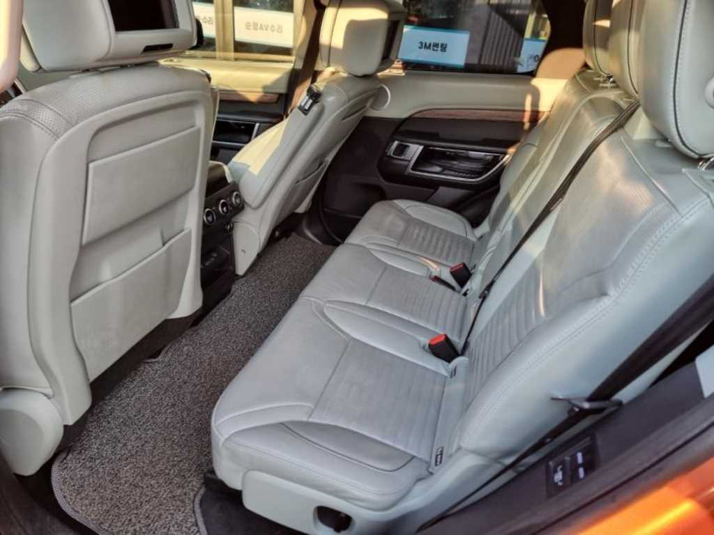 Land Rover Discovery — photo 15