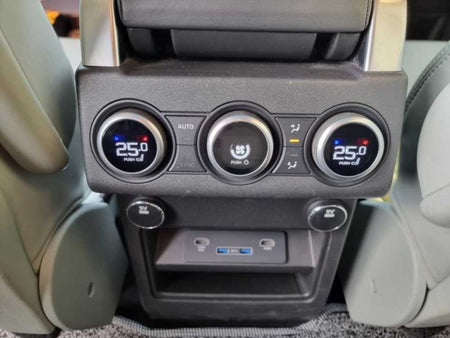 Land Rover Discovery — photo 18