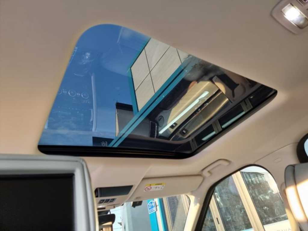 Land Rover Discovery — photo 20