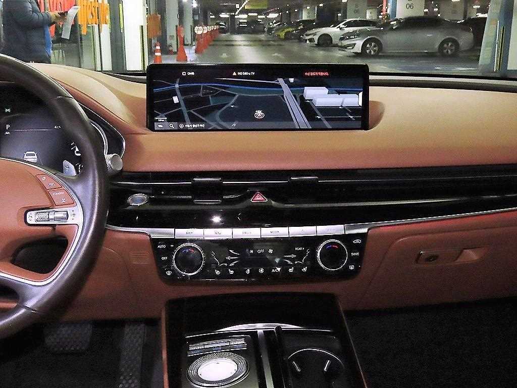 Genesis G80 — photo 10