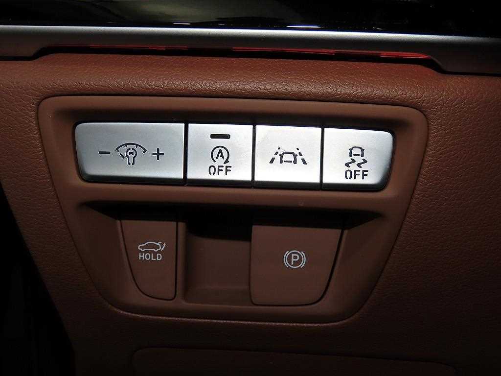Genesis G80 — photo 12
