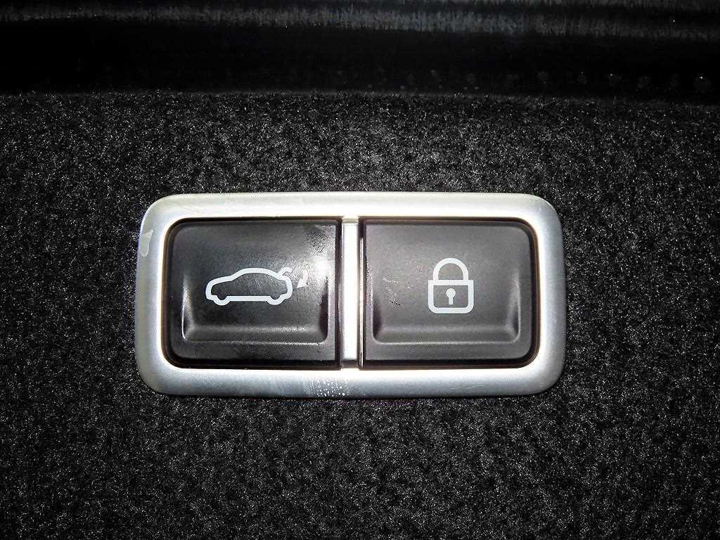 Genesis G80 — photo 15