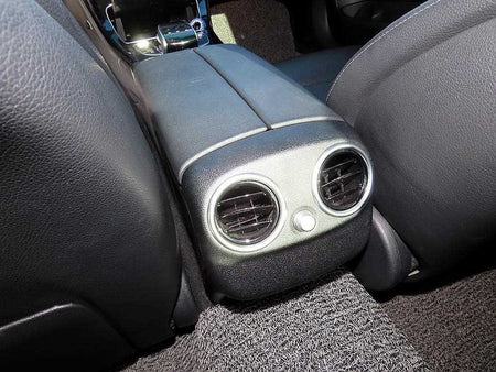 Mercedes-Benz C-Class — photo 17