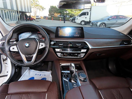 BMW 5-Series — photo 07