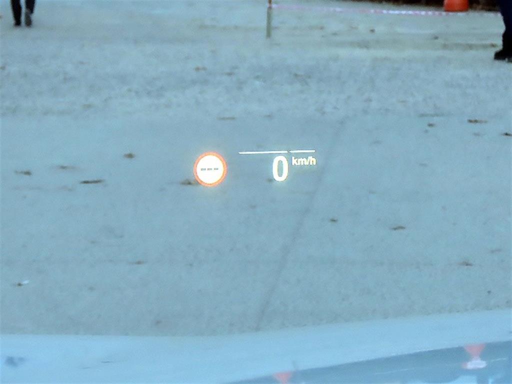 BMW 5-Series — photo 10