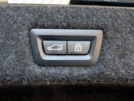BMW 5-Series — photo 17