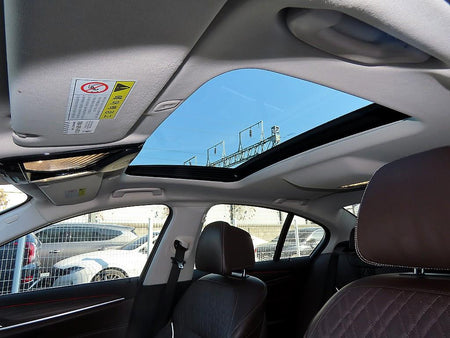 BMW 5-Series — photo 18