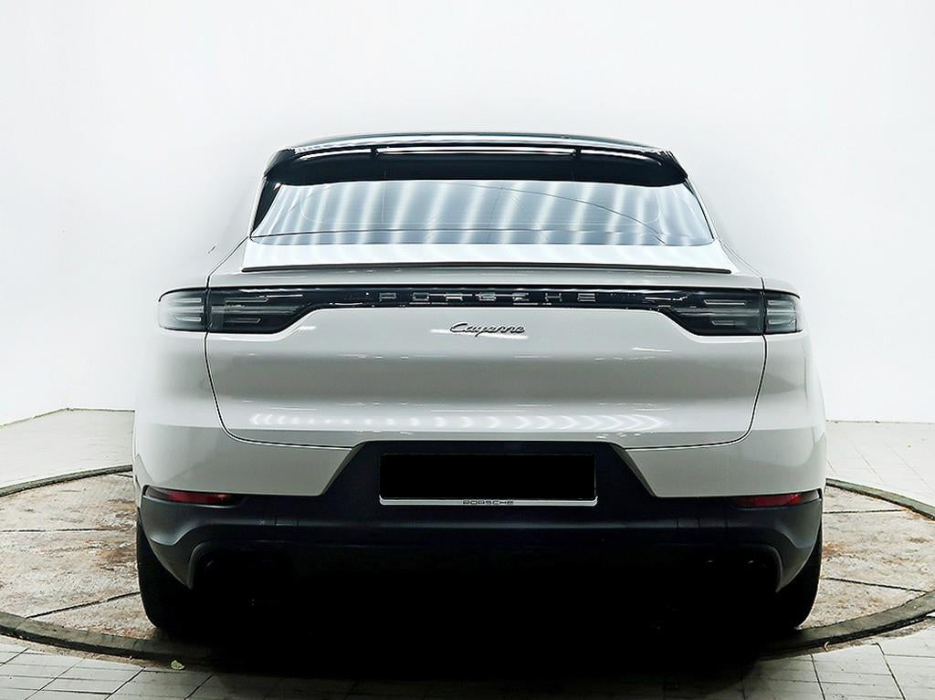 Porsche Cayenne — photo 03