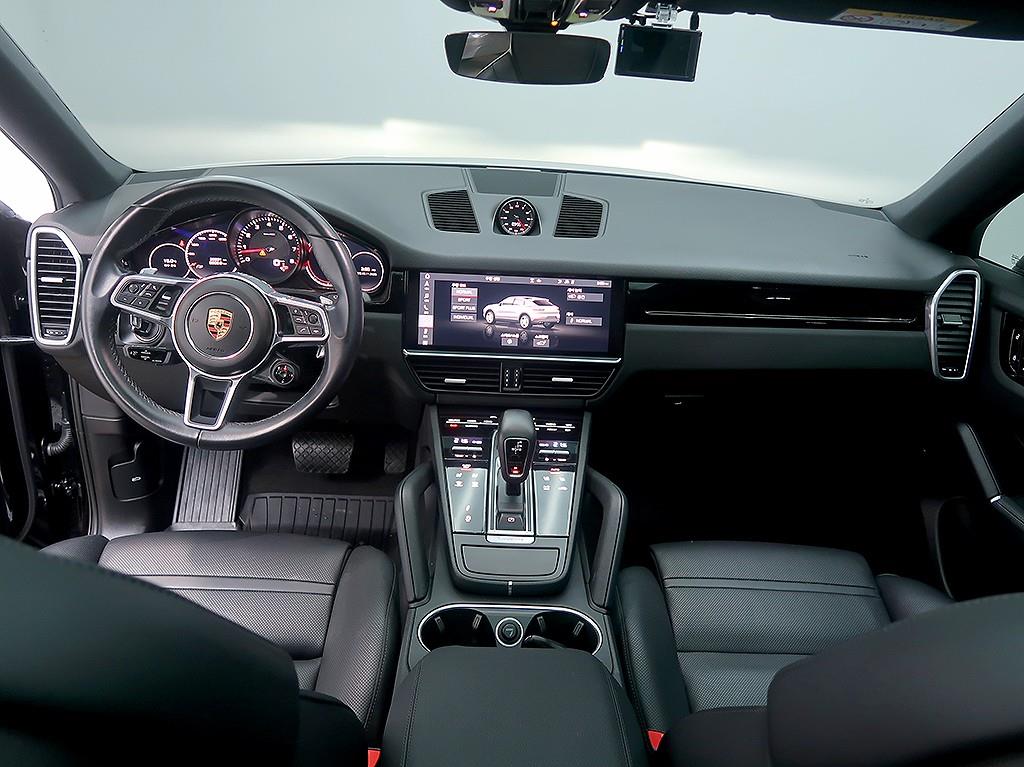 Porsche Cayenne — photo 05