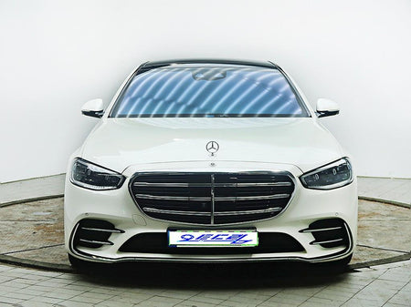 Mercedes-Benz S-Class — photo 01