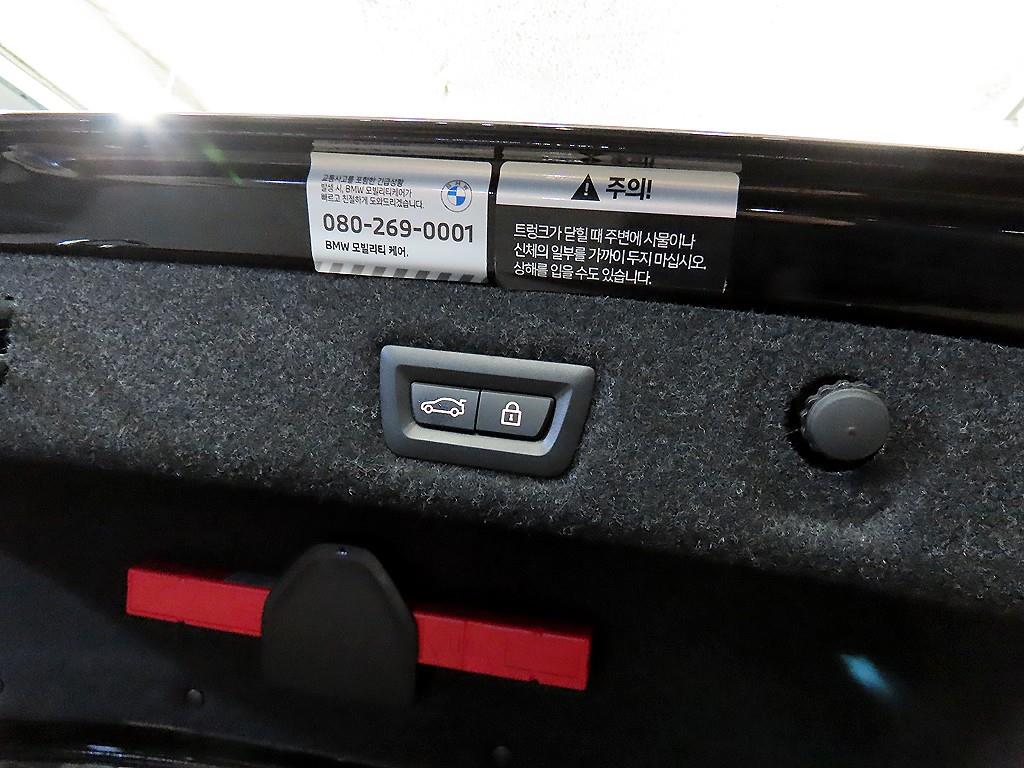 BMW 5-Series — photo 17