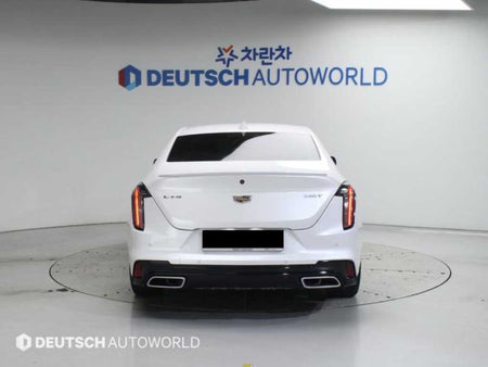 Cadillac CT4 — photo 04