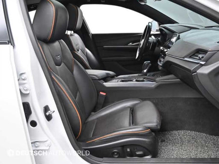 Cadillac CT4 — photo 10