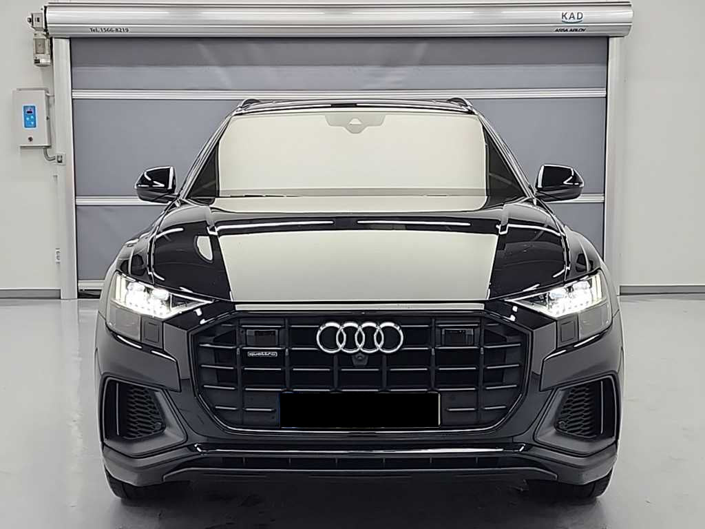 Audi Q8 — photo 02