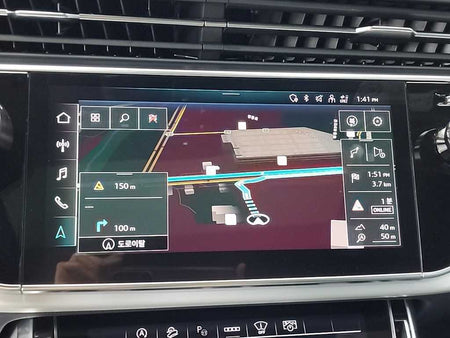 Audi Q8 — photo 15