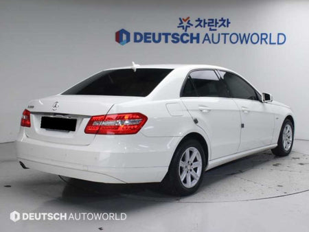 Mercedes-Benz E-Class — photo 02