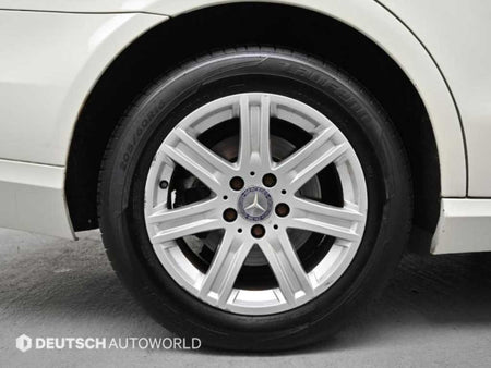 Mercedes-Benz E-Class — photo 05