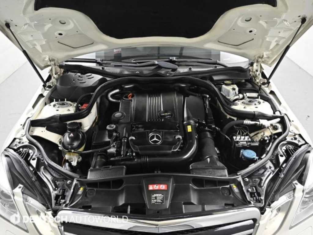 Mercedes-Benz E-Class — photo 06