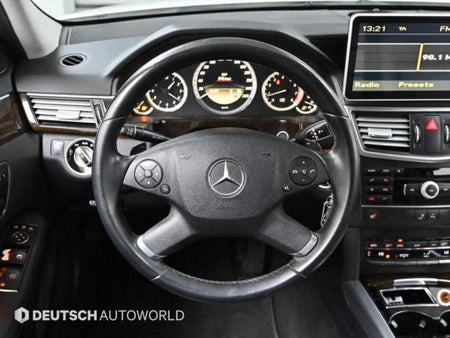 Mercedes-Benz E-Class — photo 13