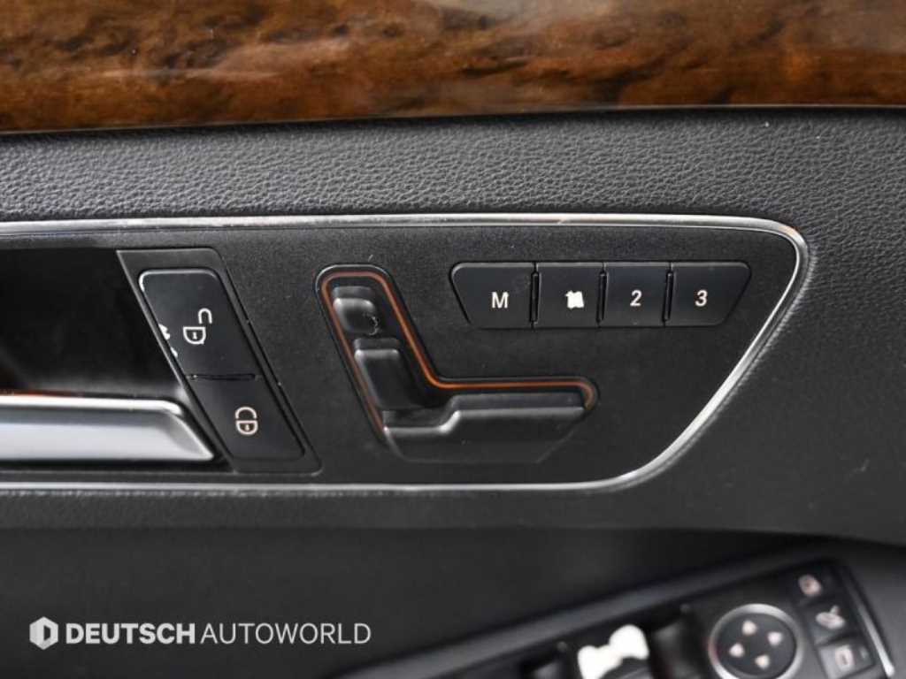 Mercedes-Benz E-Class — photo 16