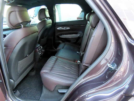 Genesis GV70 — photo 06