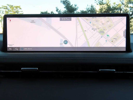 Genesis GV70 — photo 13