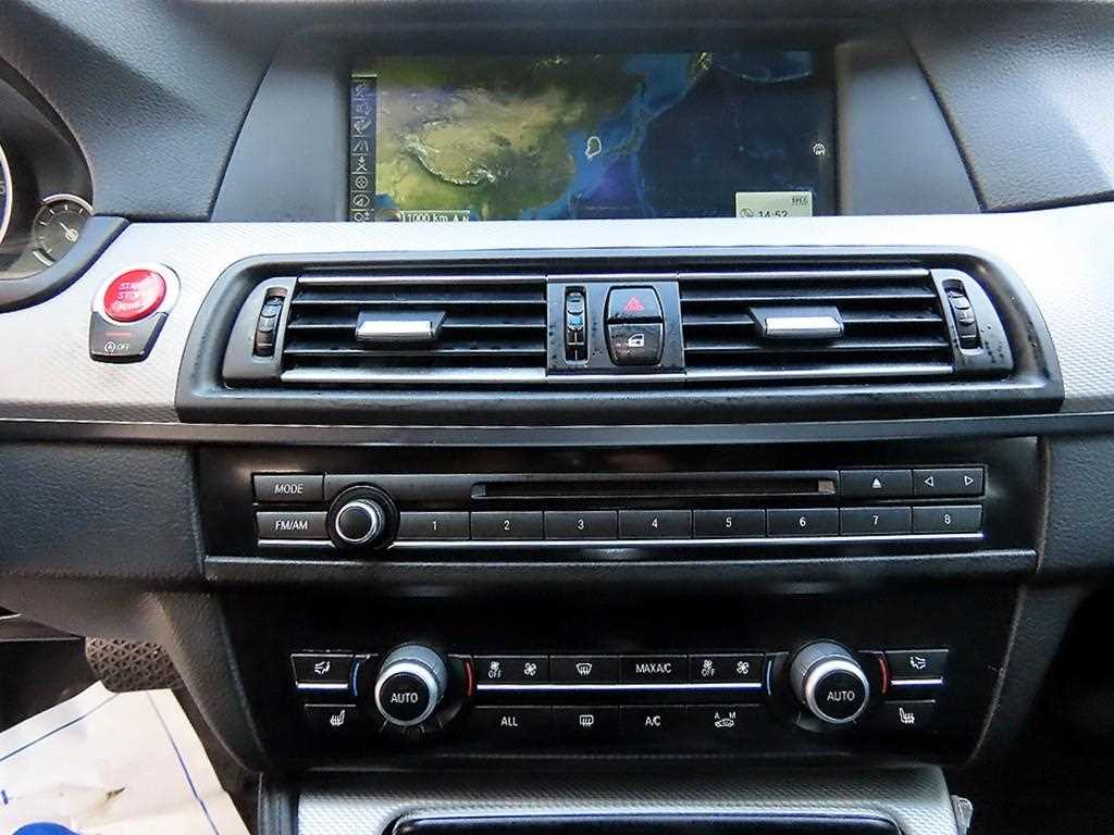 BMW 5-Series — photo 14