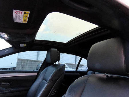 BMW 5-Series — photo 18