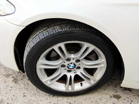 BMW 5-Series — photo 20