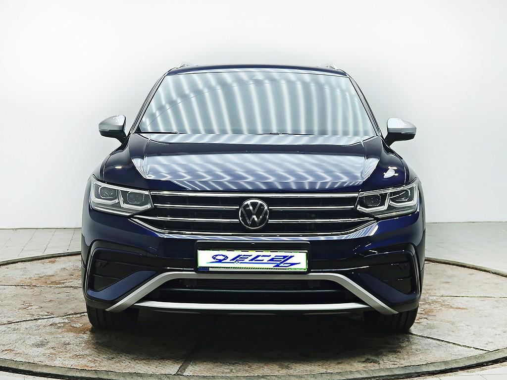 Volkswagen Tiguan — photo 01