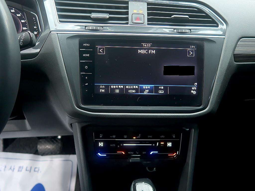 Volkswagen Tiguan — photo 09