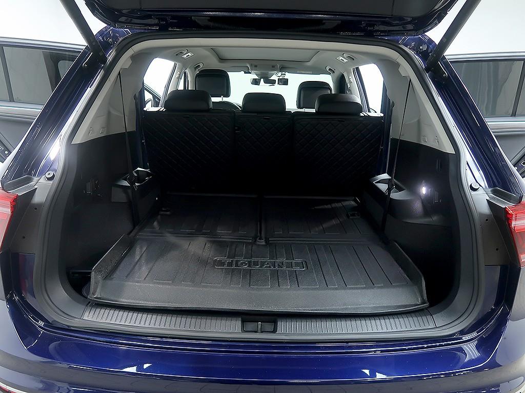Volkswagen Tiguan — photo 17