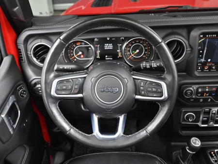 Jeep Wrangler — photo 13