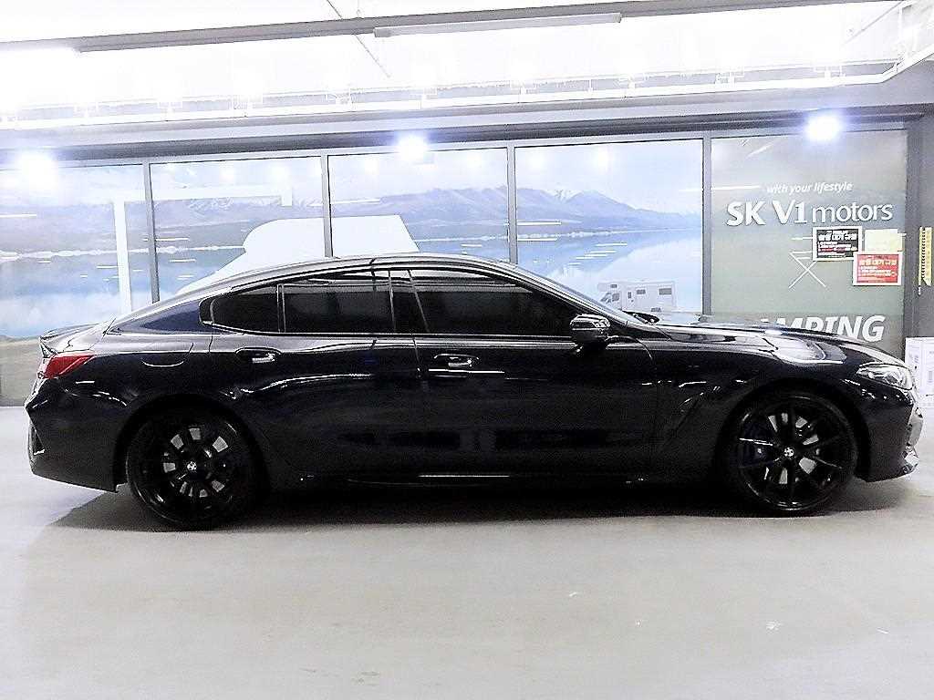 BMW 8-Series — photo 03