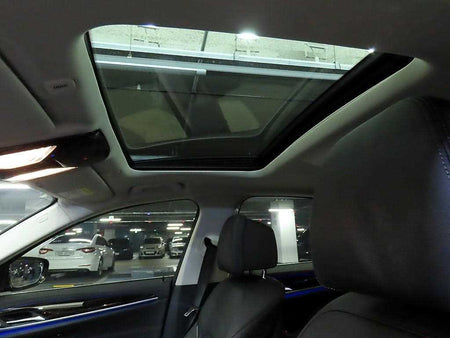 BMW 5-Series — photo 17