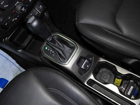 Jeep Renegade — photo 12