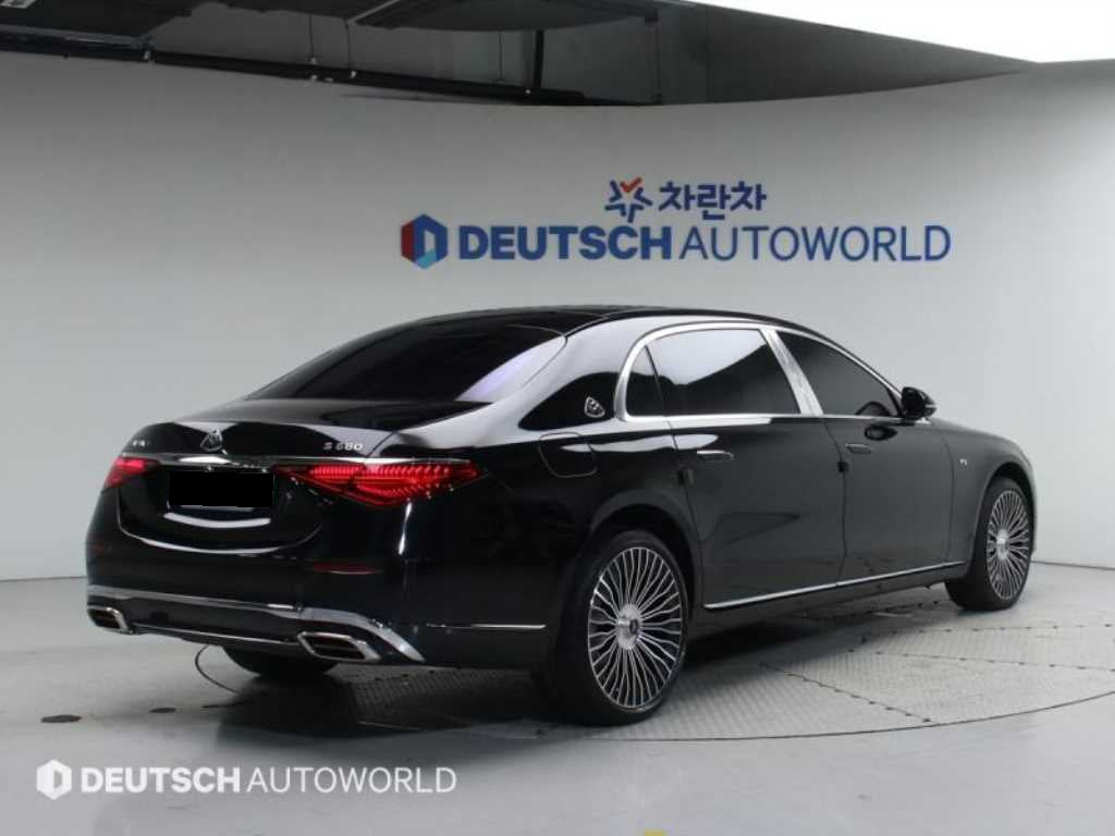 Mercedes-Benz S-Class — photo 02