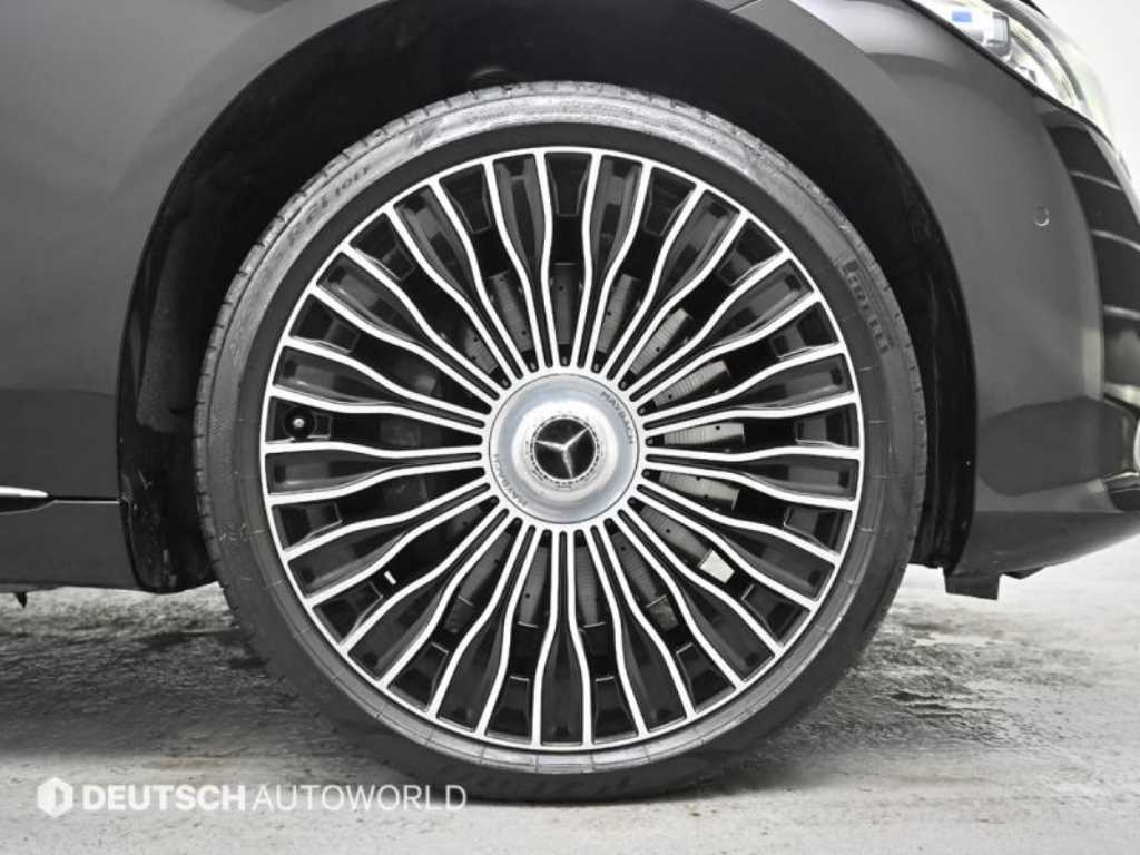 Mercedes-Benz S-Class — photo 05