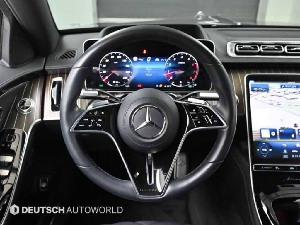 Mercedes-Benz S-Class — photo 13