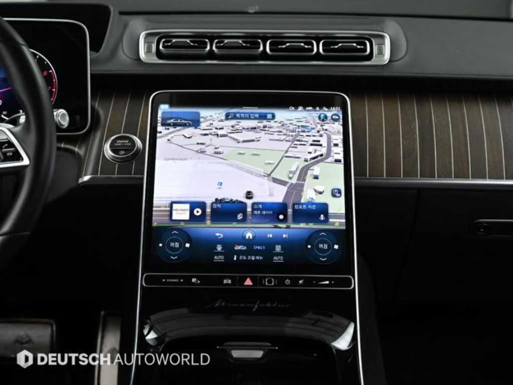 Mercedes-Benz S-Class — photo 14