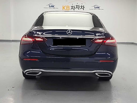 Mercedes-Benz E-Class — photo 04