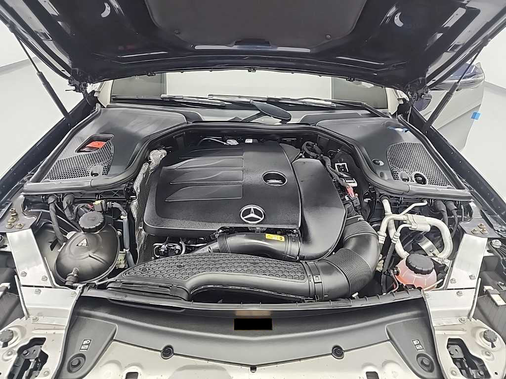 Mercedes-Benz E-Class — photo 06