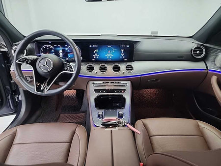Mercedes-Benz E-Class — photo 08