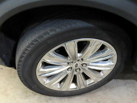 Ford Explorer — photo 20
